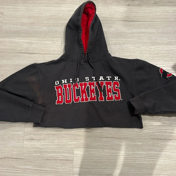 Tops - Ohio State cropped hoodie